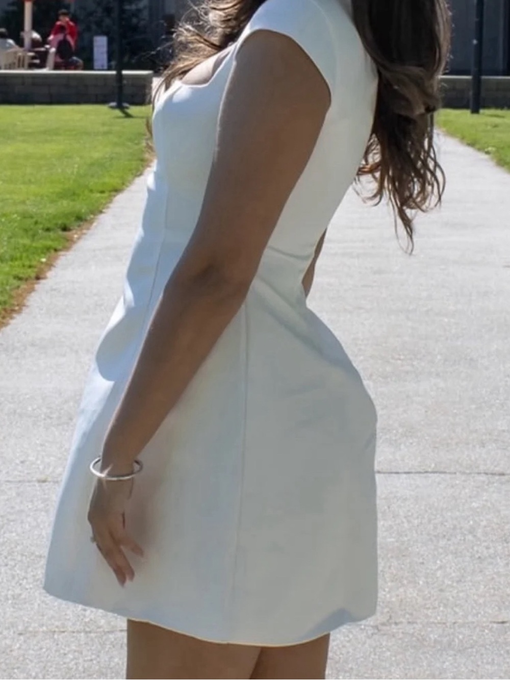 White graduation dress - Picture 8 of 8